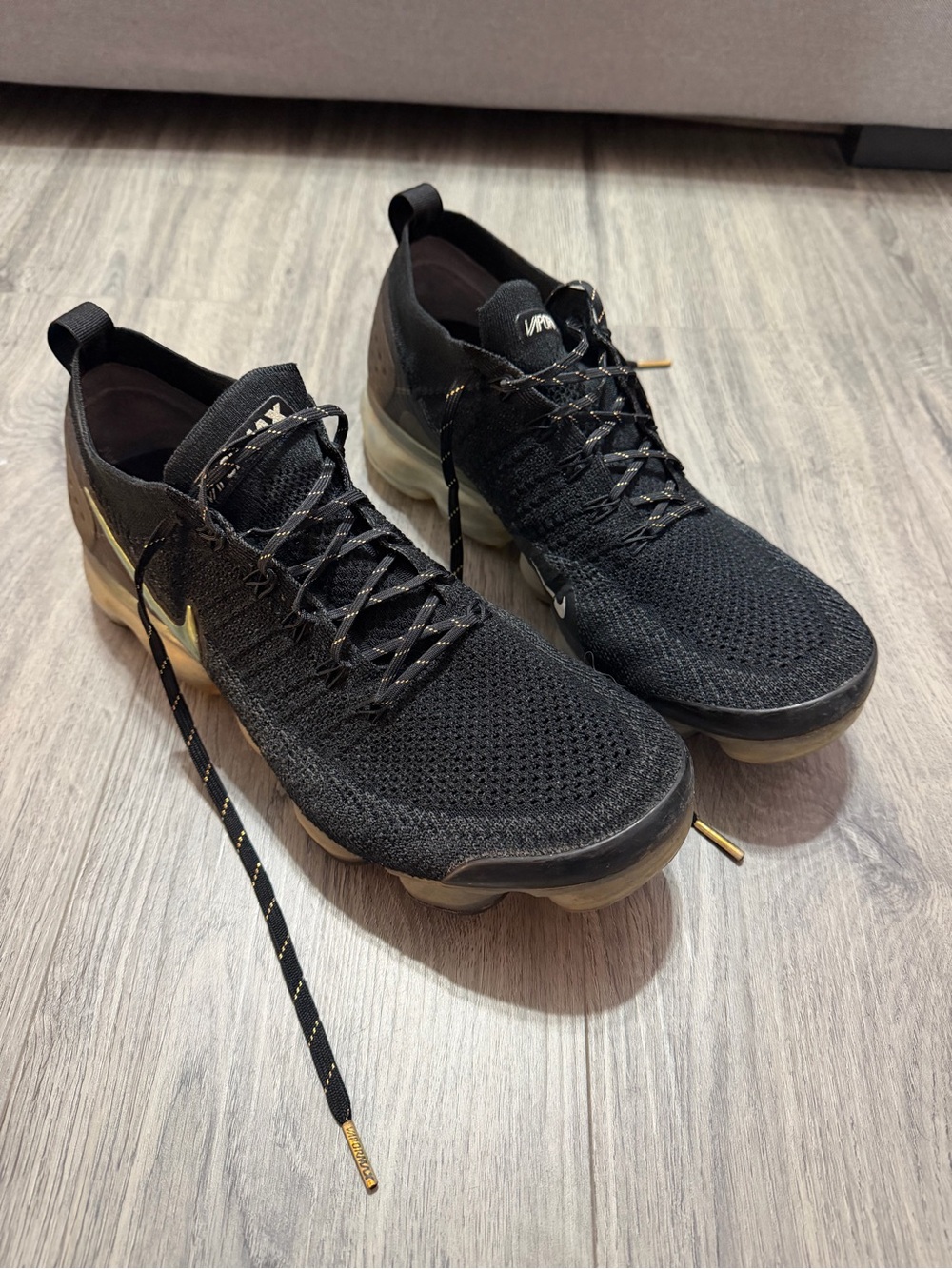 Mens Size 10.5 Nike Air VaporMax Flyknit 2 Shoes Black / Gold Running Sneakers